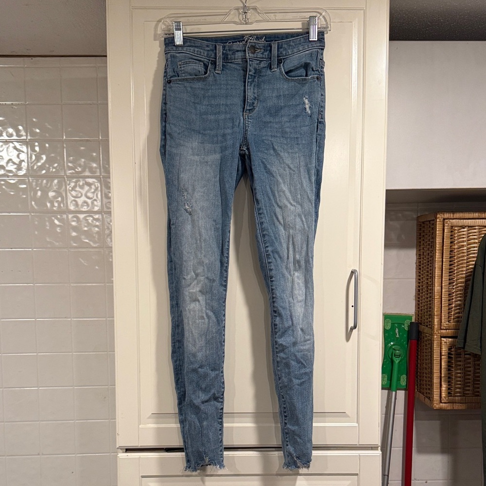 Universal thread Classic Blue Women's Jeans size 00 4:20